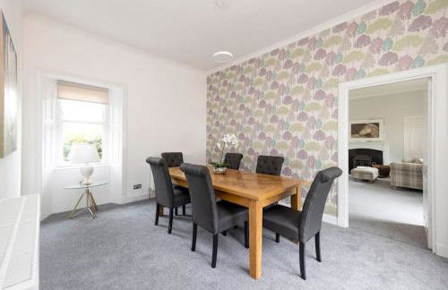 Two Bedroom Country Cottage With Parking - Foto 5