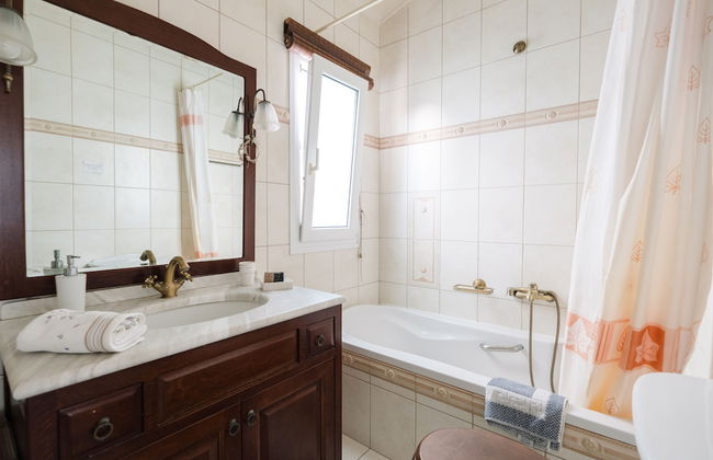 Blue Crystal Villa - Photo 23