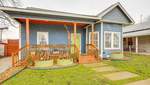 Artsy Bungalow with Yard in Dtwn San Antonio - Foto 2