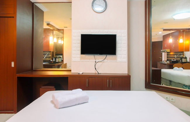 Relaxing Studio Apartment at Mangga Dua Residence - Photo 16