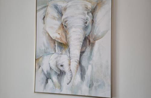 Entire 3 bedroom home with Parking in Welling, London, UK - Photo 39