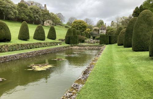 Downclose Piggeries - Photo 32