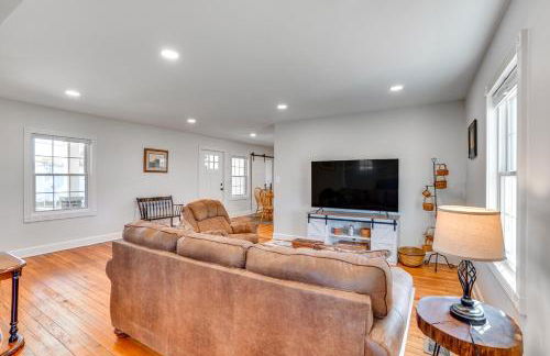 Historic Jefferson Farmhouse - Hike, Bike and Raft! - Photo 7