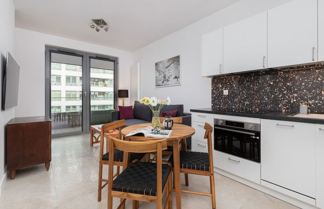 Plac Unii Apartment Gdynia by Renters - Photo 18