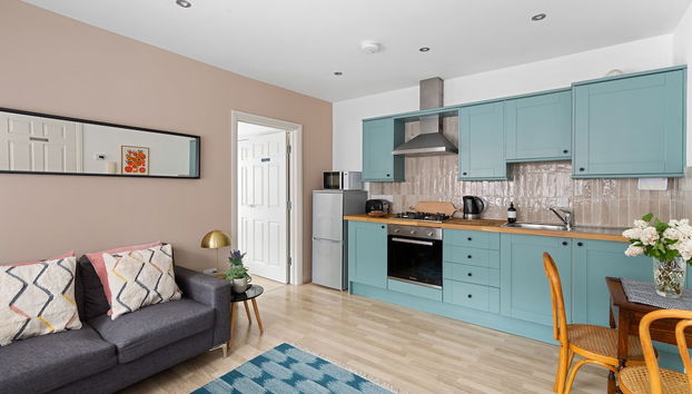 Albany by Black Door Stays - Photo 2, Image principale