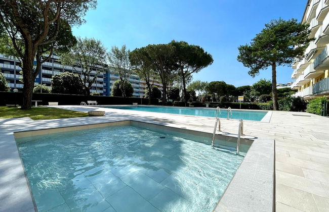 Flat With Excellent Location - Photo 7