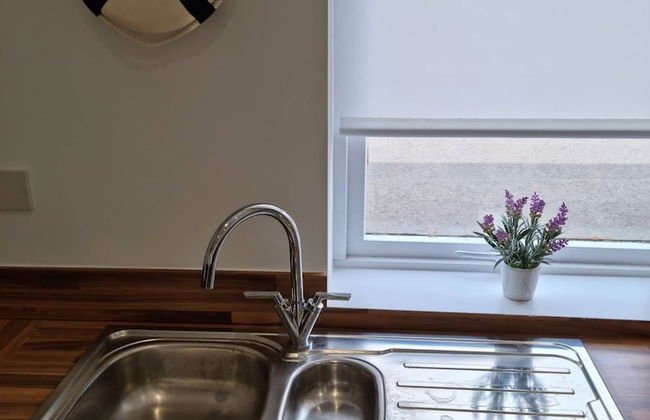 360 Serviced Accommodations - Waterfront Retreat - Modern Apartment - Foto 17