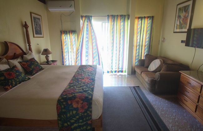 Moon Rooms at Moonrise Villa - Photo 4