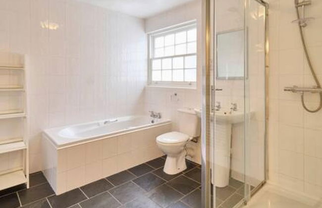 Host Stay New Street - Photo 9