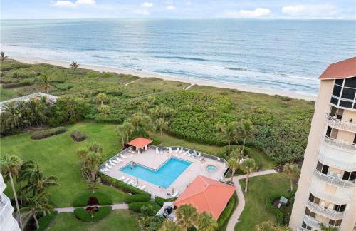 Ocean Front 2-bed, 2-bath 6th-floor comfy and inviting condo unit on Hutchinson Island - Photo 19