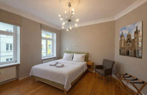 LIVA Stays Schwerin Zentrum - 4 Ferienwohnungen mit Küche und WLAN - Nähe Hauptbahnhof - Ideal für Familien & Monteure - Foto 34