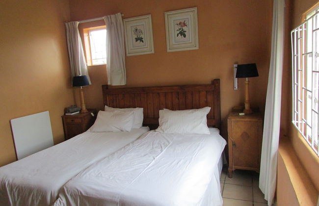 Absolute Leisure Cottages - Photo 10