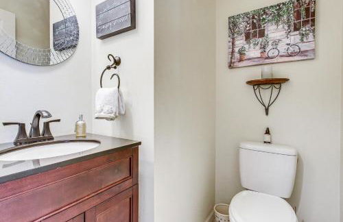 Menasha Home with Patio - Walking Distance to Lake! - Foto 12