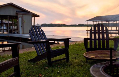 Cozy Lakehouse + Boat Access - Foto 14