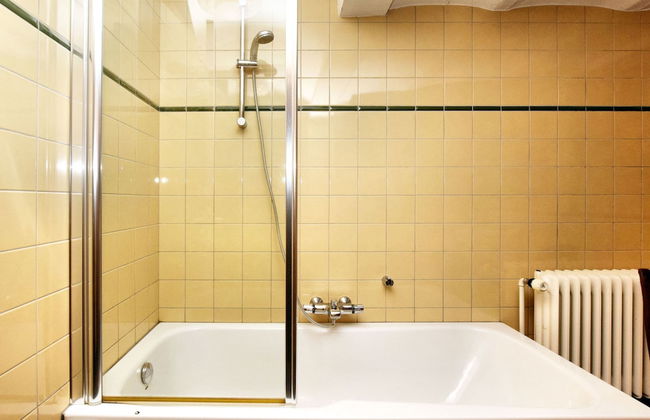 Beautiful Castle in Spa wit Garden - Photo 18