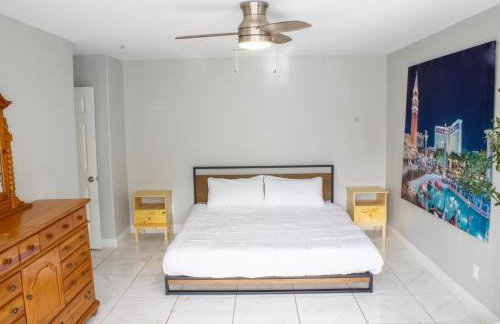 Heated Salt Pool, BBQ, Movie Projector, Stereo, Billiards Table, Arcade Game, Darts - Stone Sanctuary NW at Childrens Memorial Park, Pool Heat Optional - Foto 14