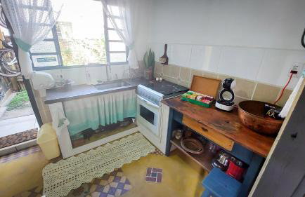 Suítes em casa centenária no centro de Socorro - Foto 19