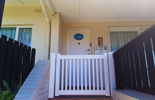The Beach House - Photo 26