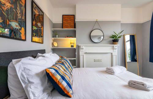 Lovely 4BDR home- Off street parking sleeps 7 - Foto 18