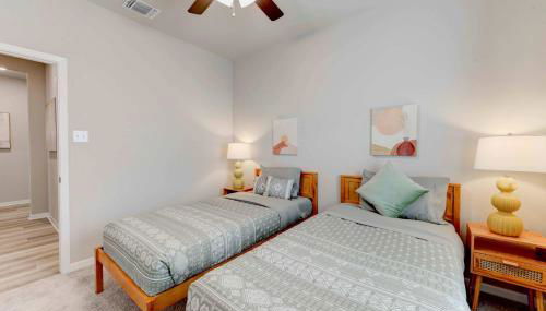 Charming Troy Escape Comfort Near Waco - Foto 5