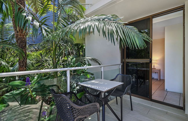 Bayview Beachfront Apartments, in town right on the beach - Foto 43