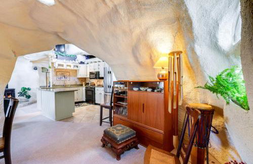 Less Than 6 Mi to Arlington Whimsical Stone Abode! - Foto 13