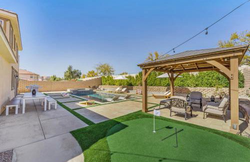 GAMEROOM, King Beds, Movie Projector, Heated Saltwater Pool, Golf and Games! - Foto 44