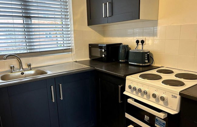 Essex 2 Bed Flat Near Station With Free Parking - Foto 13