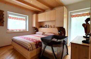 Casa Sandra Moena by Go new Location - Photo 17