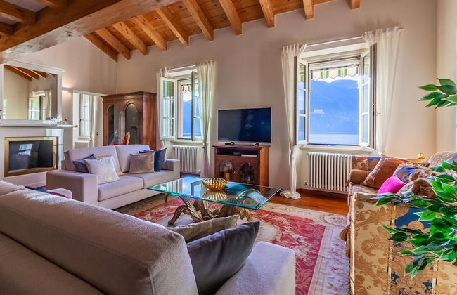 Aglaia Luxury Lake View - Photo 22