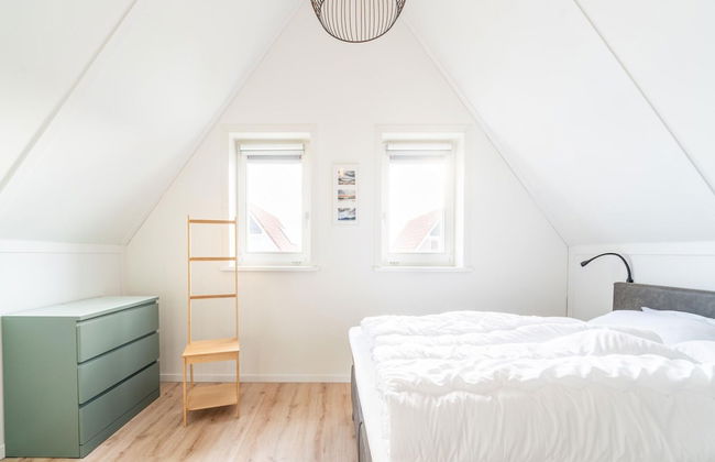 Zeeland Getaway Near Beach - Photo 2