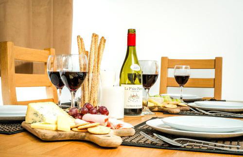 Mayflower 5-Bed Home, Contractors, Family, Harry Porter - Photo 17