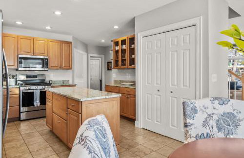 NEW Coastal Retreat w Ocean Views Rooftop Deck - Photo 32