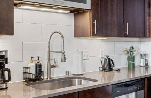 2KBD2BA Steps from Target Center+GYM+KTCHN+LNDRY - Foto 31