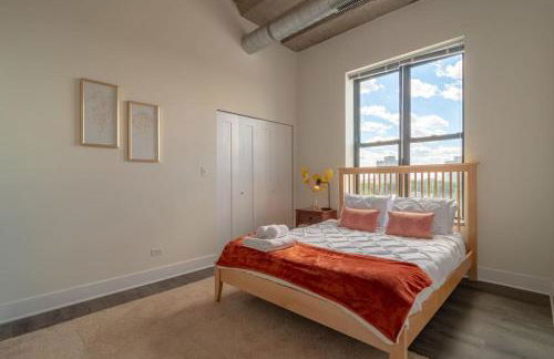 McCormick Place Luxurious and Spacious 3BR in Downtown Chicago with Optional Parking Sleeps 10 guests - Foto 2