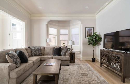 Alphabet District - 2BR Retreat - Prime Locale - Foto 1