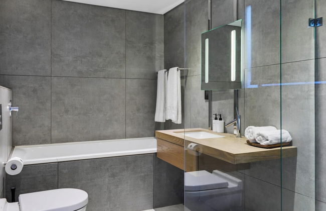 Luxurious Holiday Villa w Views Pool Jacuzzi Halo Villa - Photo 1