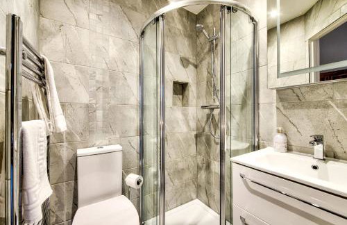 Stylish & Spacious 3 Bedroom Apt in Finnieston, West End - Foto 16