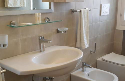 Appartamento 3 camere con vista sul mare e parcheggio - Foto 14