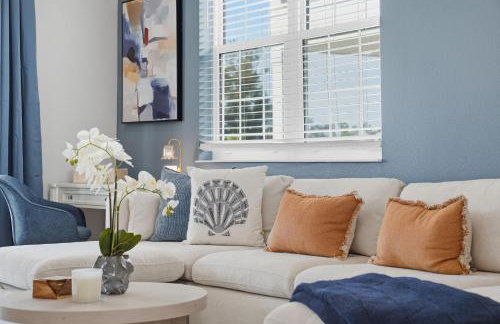 New Listing Discounts! Canal Home-Heated Pool, Game Room, Tesla Charger, & More - Foto 14