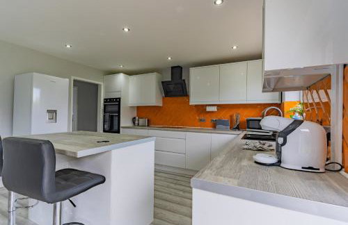 Jodi's Bungalow - Garden and Parking - Foto 48