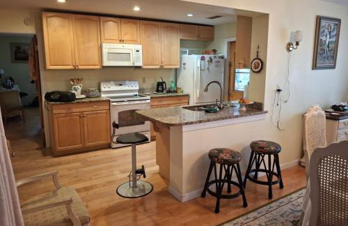 Family retreat with lake views and near Disney - Foto 52