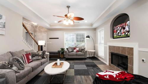 The Crimson Retreat Only 5 Miles to the Stadium BBQ Coffee Games - Foto 3