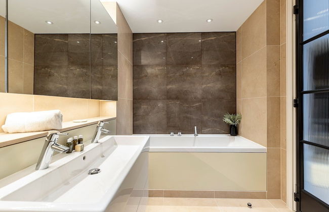 Pepys House: A Modern Touch of History - Foto 33