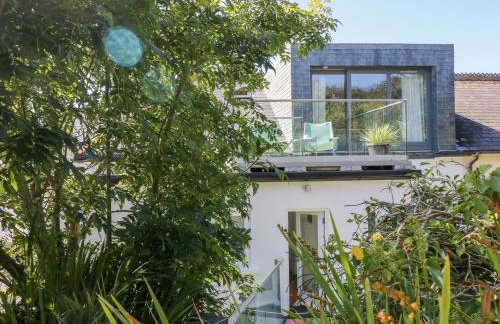 The Upper Deck - Photo 29