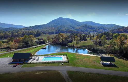 Alpine Joy-Hot Tub, Pond Access ,Cozy Cabin Retreat in the Smokies - Foto 40