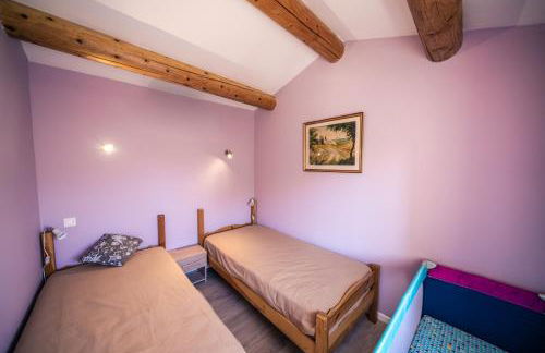 Gîte "La Sainte-Croix", Traditional Provencal House for 8 People, Private Swimming-Pool, Air-Conditioner, Beautiful Scenery - Photo 22