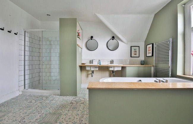 4 Bed House with Pool Table & Parking - Foto 75