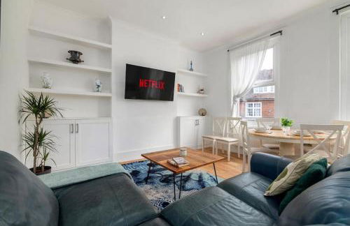 Modern Spacious 2 Bedroom Flat near Richmond Park - Foto 9