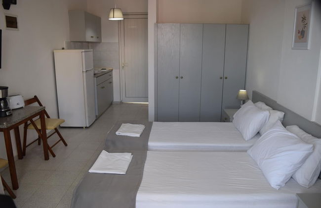 Lefteris Insta-worthy Studio With Garden View - Photo 5